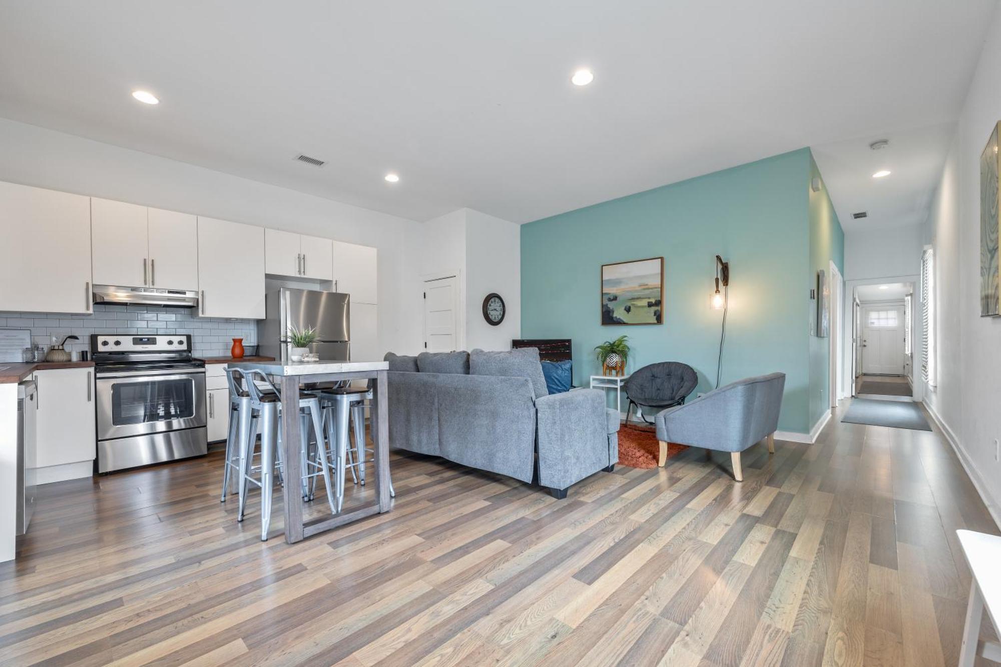 Holiday home 3 Bedroom House With Parking, Wi-fi And Washer-dryer Atlanta